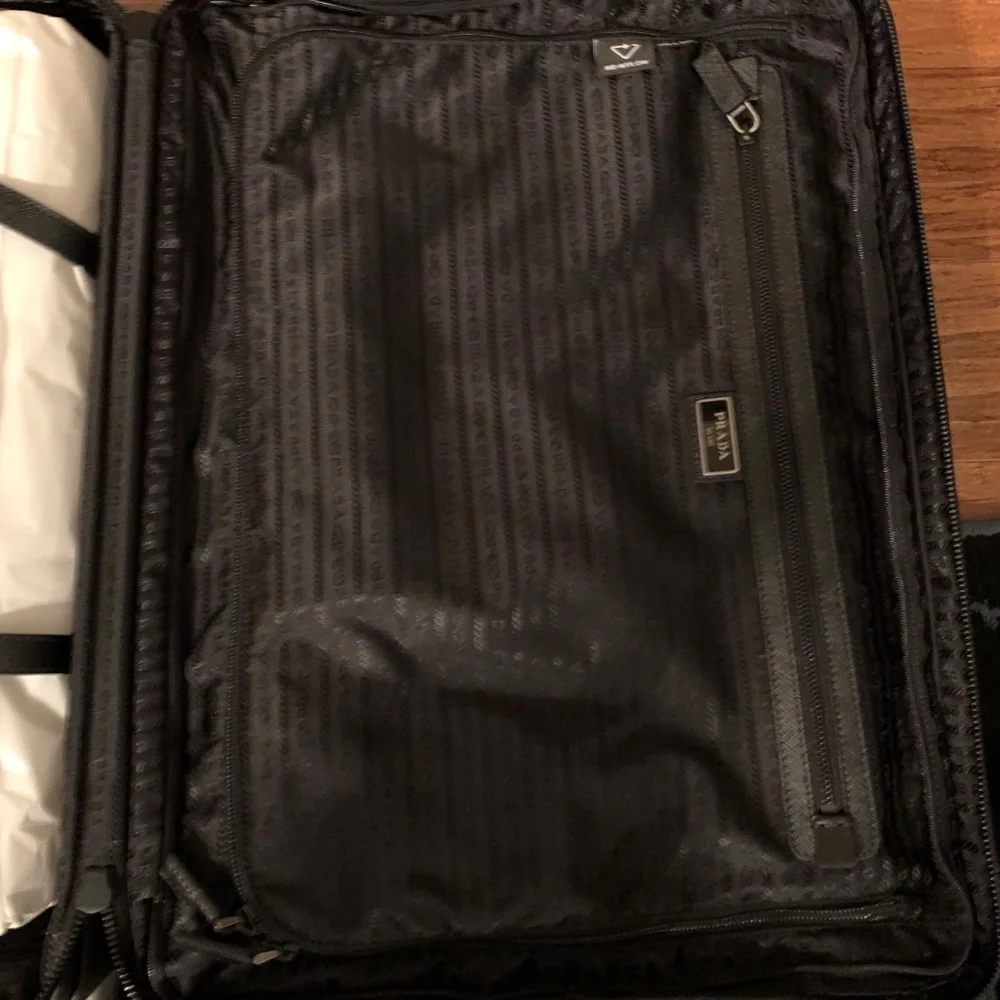PRADA AUTHENTIC TESSUTO SAFFIANO 4 WHEEL SPINNER